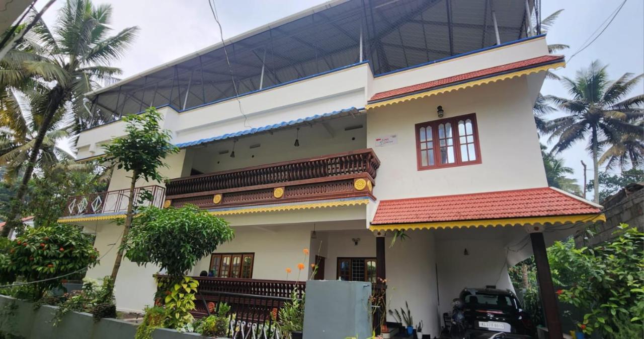 Pknhomestay Kumily 提喀迪 外观 照片